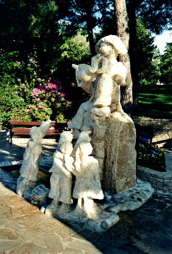 Fontaine Universelle de Droits de l'Enfant